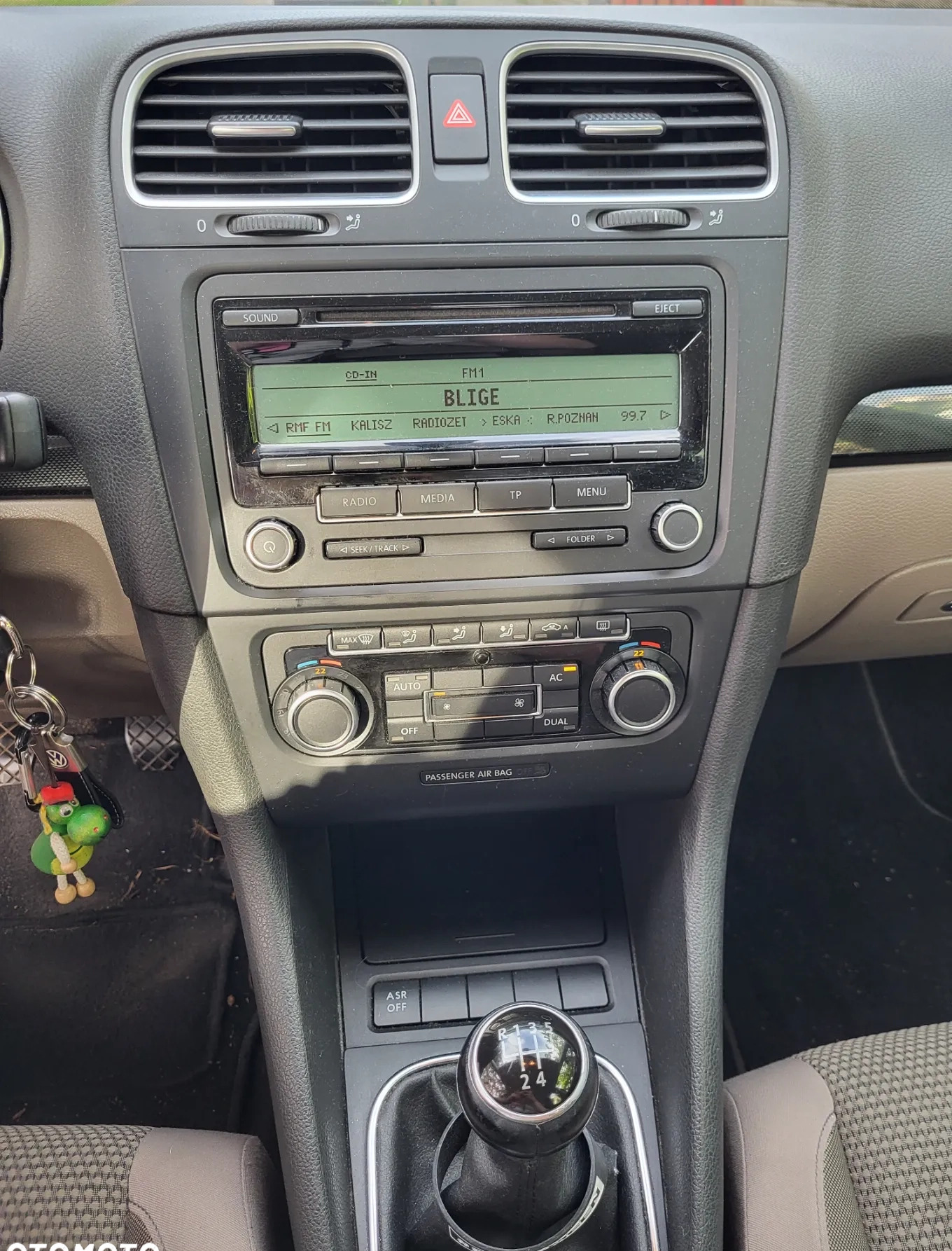 Volkswagen Golf cena 26400 przebieg: 194000, rok produkcji 2009 z Końskie małe 92
